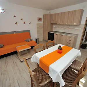 https://apartman-svilno.primorje-gorskikotar.com